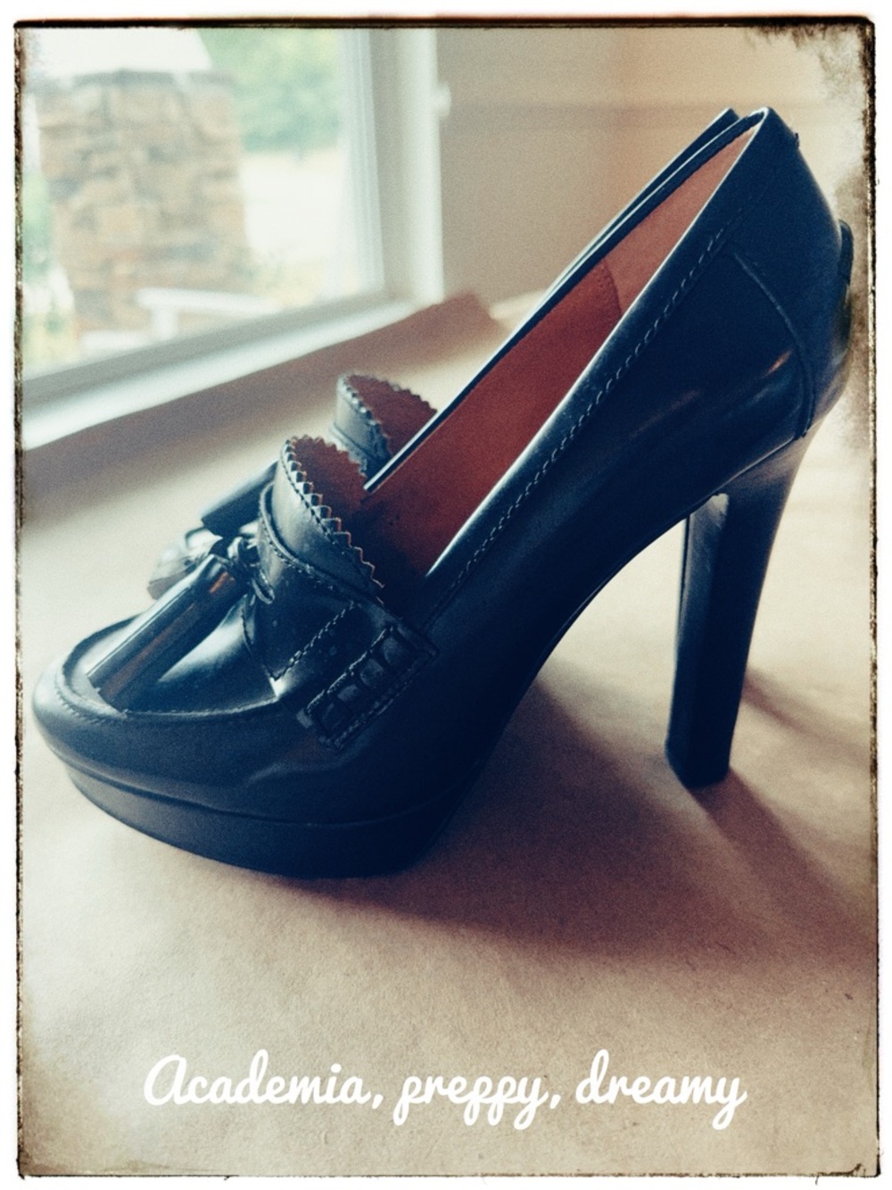 Coach Alisia Black Leather Tassel Loafer Heels Size 7.5B Preppy Classic - Picture 2 of 4